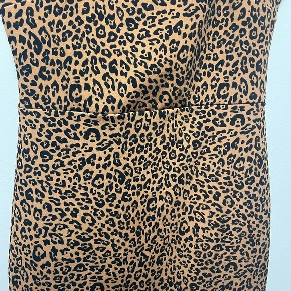 Cheetah print dress - Picture 2 of 5